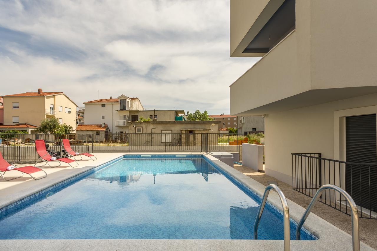 Luxury 3 Bed Apartment, Large Terrace, Pool, Close To Beach And Split! Подстрана Экстерьер фото